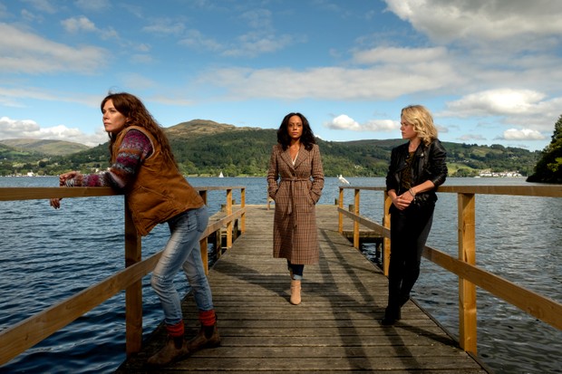 When is Deep Water on TV? Who’s in the Cast, and How has it been Adapted?