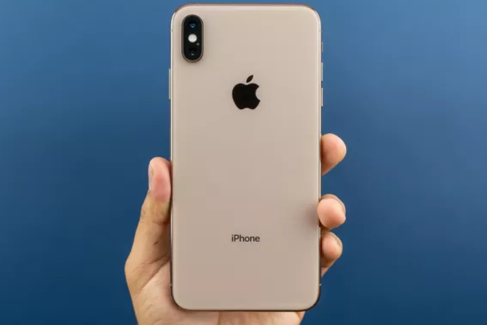 Buy iPhone XS now or wait for iPhone 11 