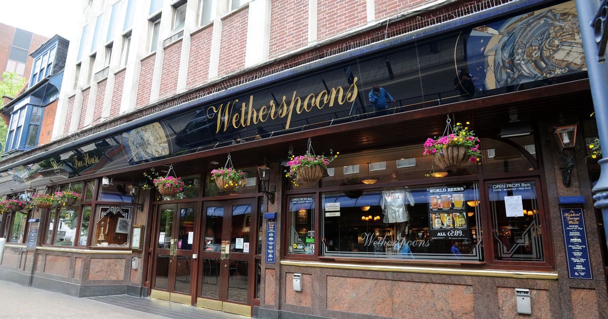 16 Wetherspoons Outlets to close
