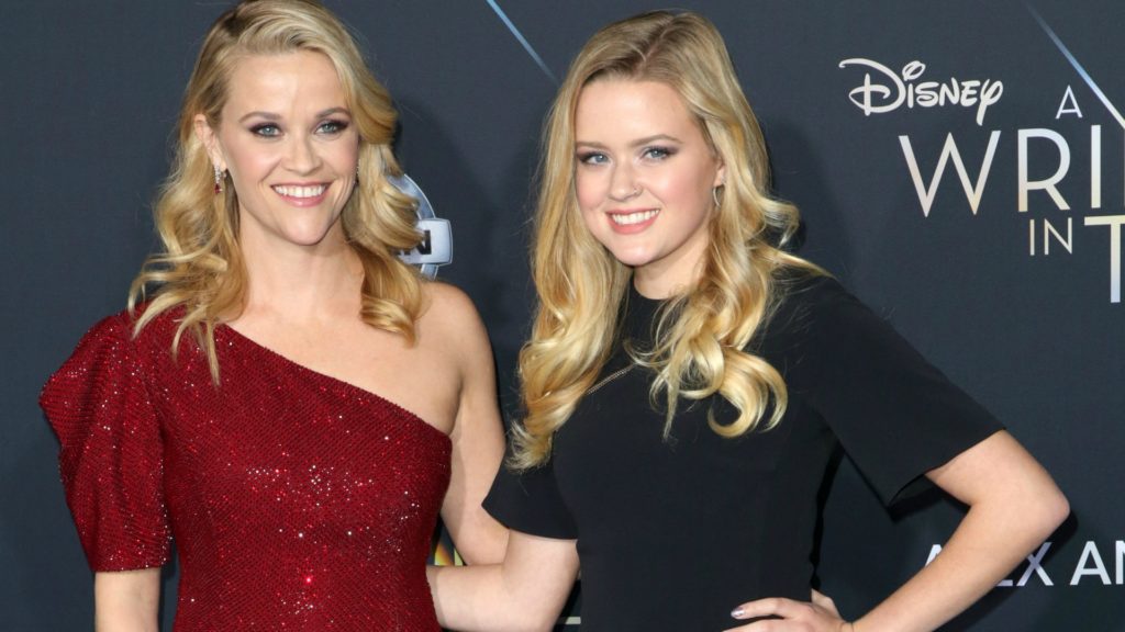 Ava Phillippe looks just like her mother Reese Witherspoon and she is dating a guy who looks a lot like her father Ryan.