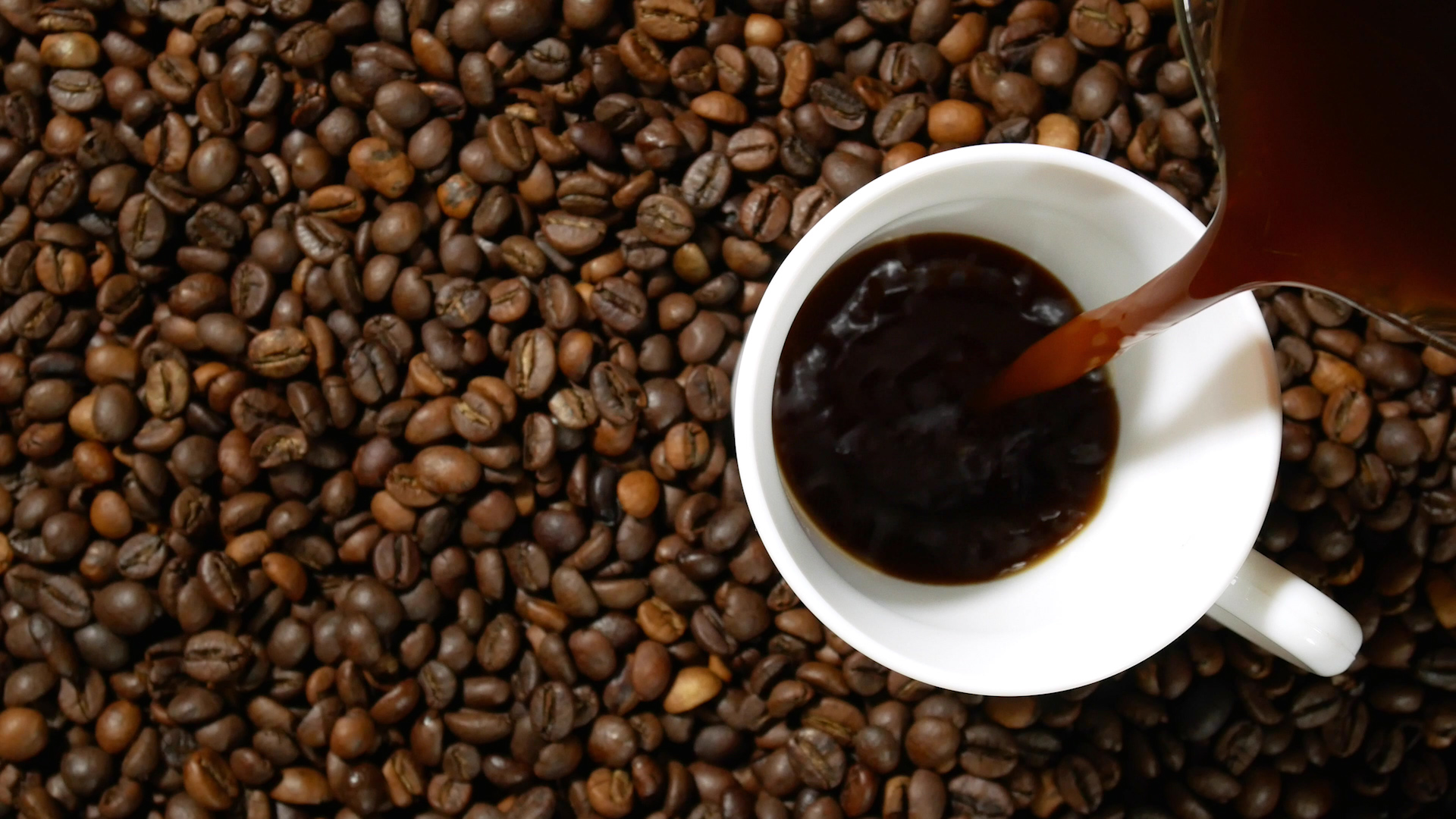 Caffeine found in coffee helps lose weight