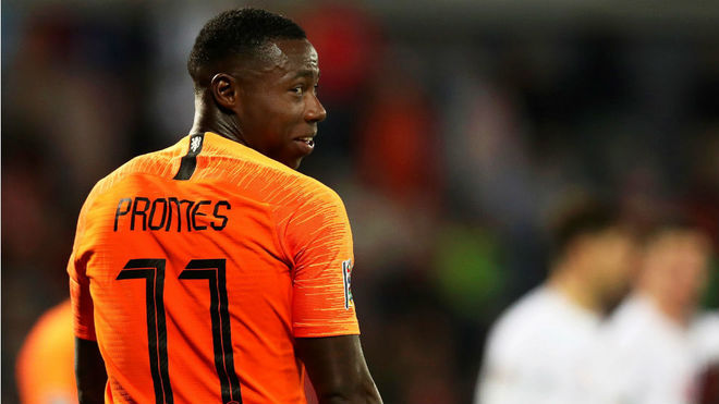Quincy Promes signs for Ajax