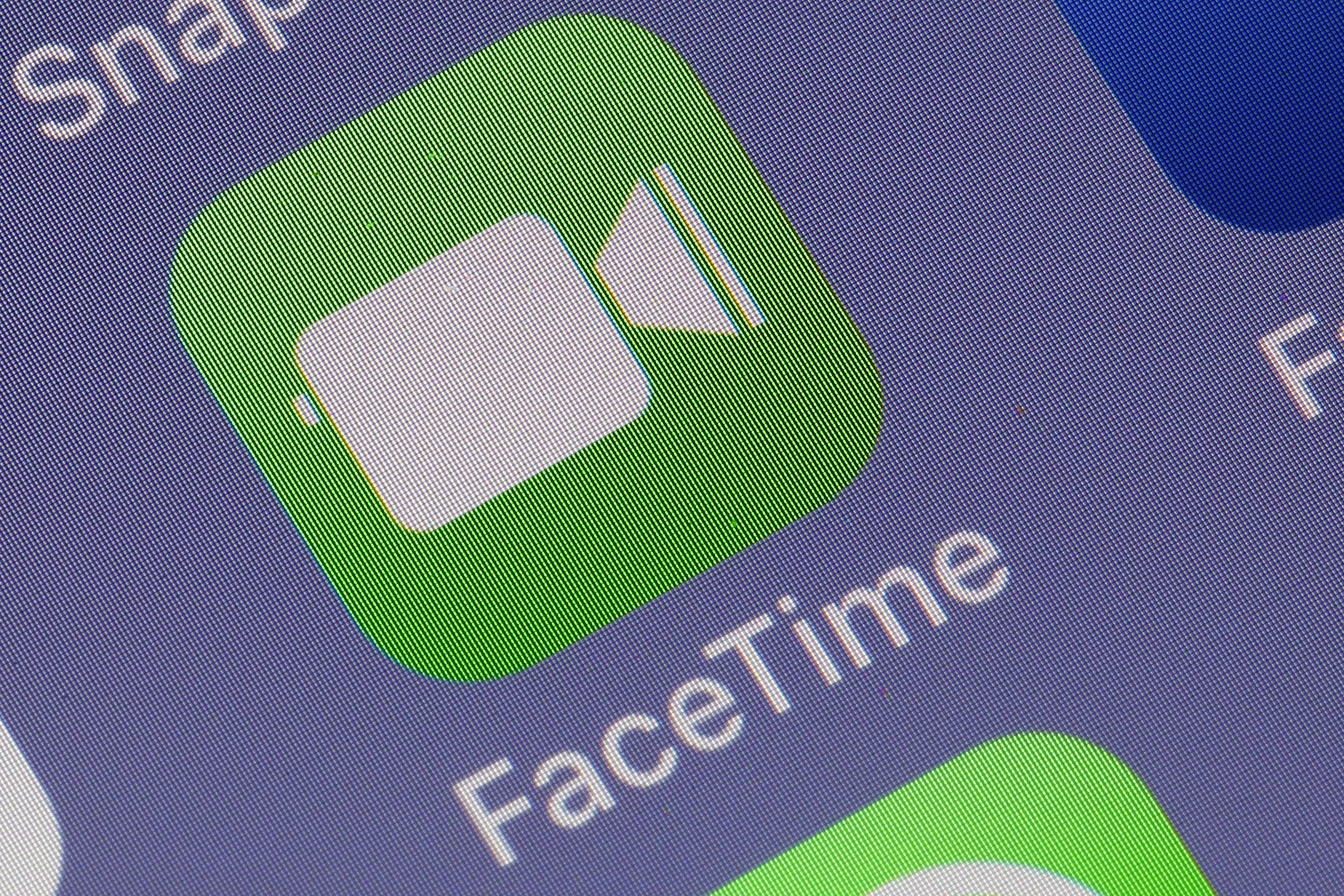 Apple iOS 13 Features FaceTime 