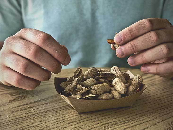 Peanuts help in reducing High Blood Pressure