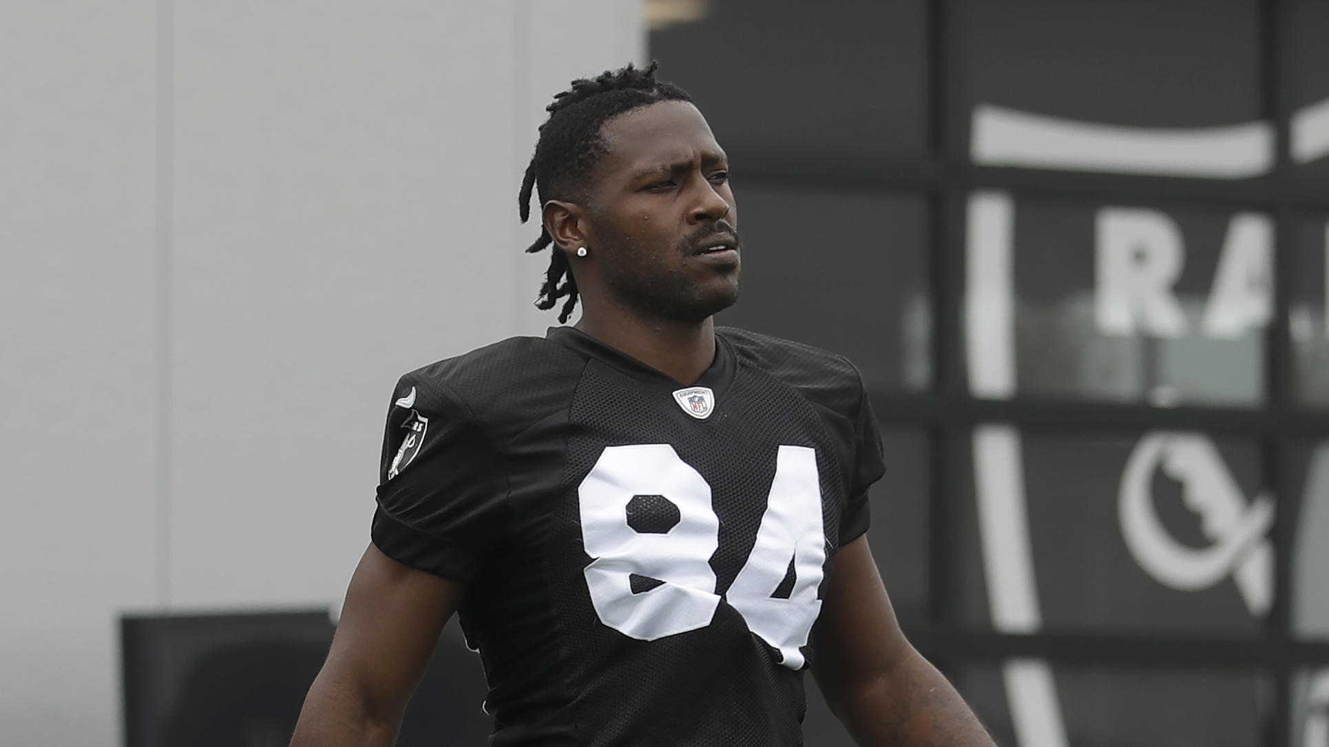 Early Retirement for Antonio Brown