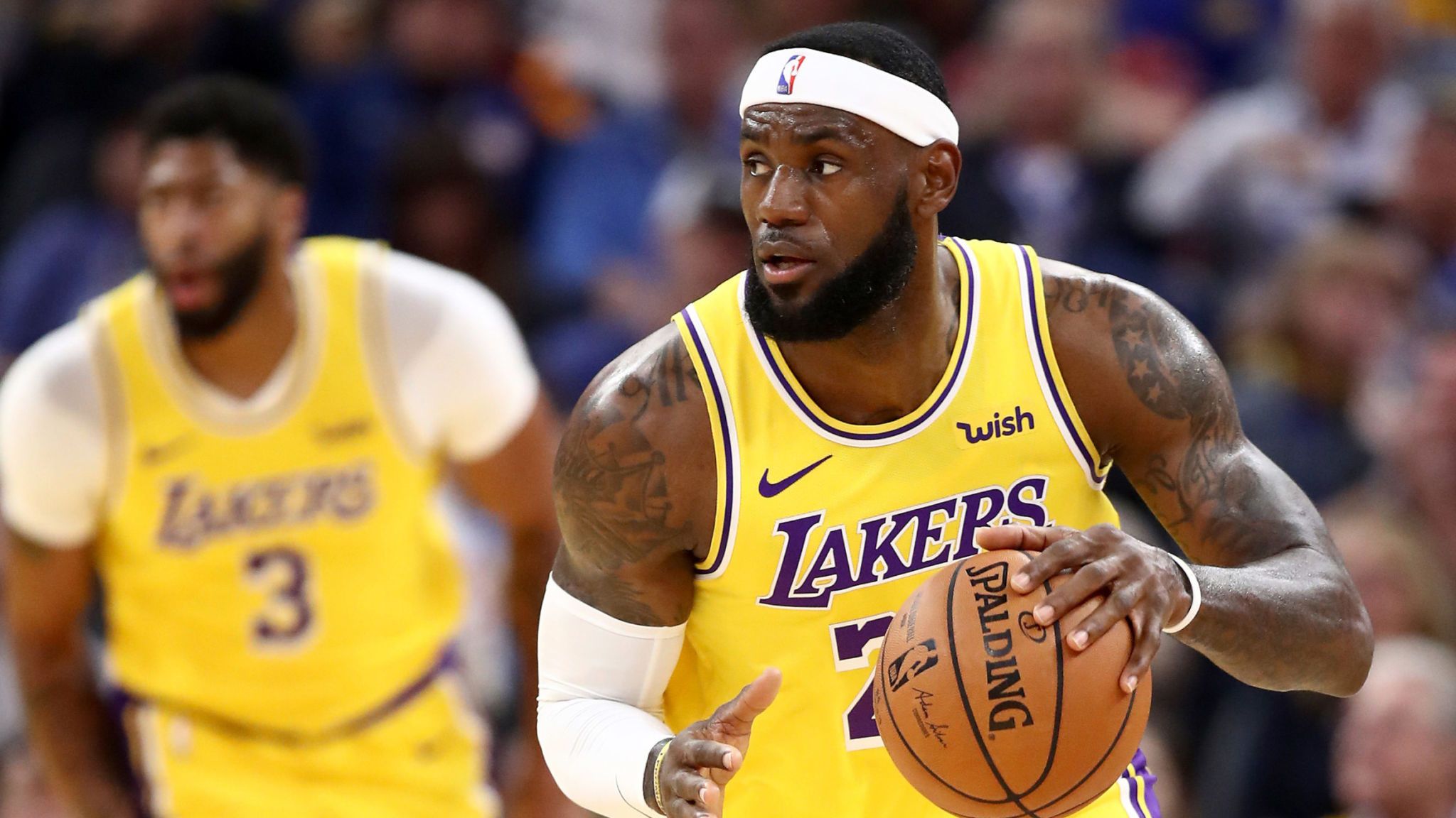 NBA Andre Iguodala Deals Los Angeles Lakers